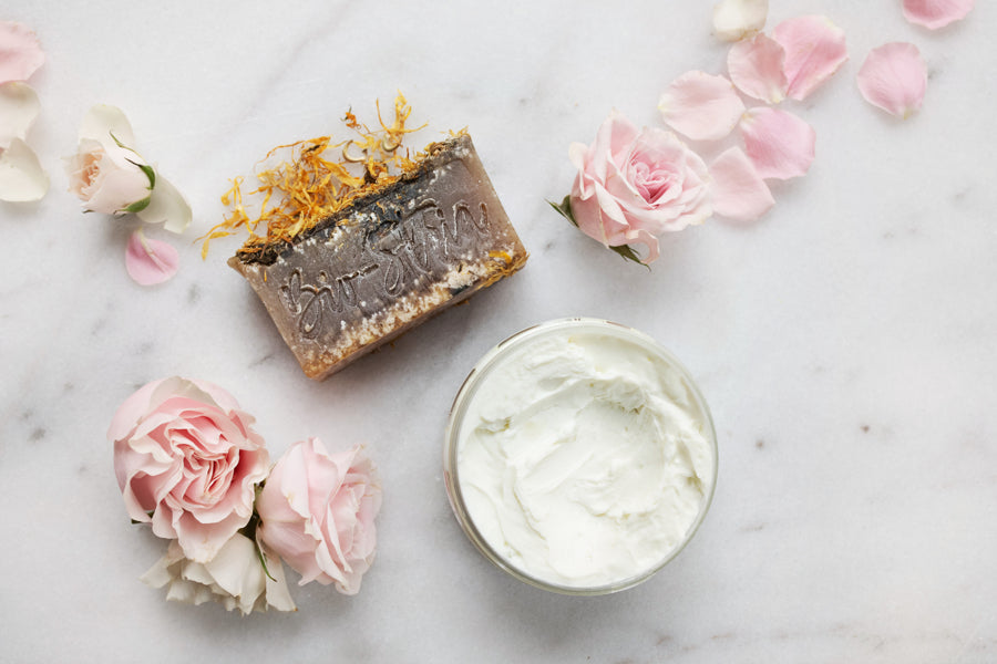 Fade Away Stretch Marks with the Powerful Combination of DUO Soap & Body Scrub